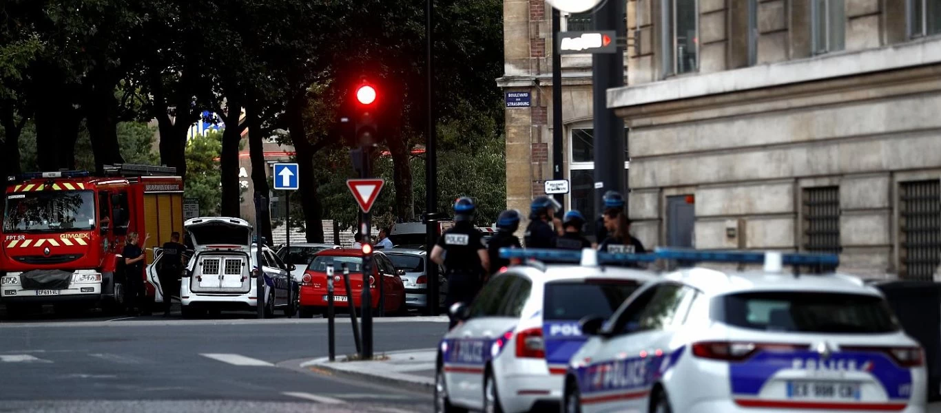 Ομηρία στη Γαλλία: Παραδόθηκε ο ένοπλος - Φέρεται να είχε σχέσεις με το Ισλάμ (upd,βίντεο)